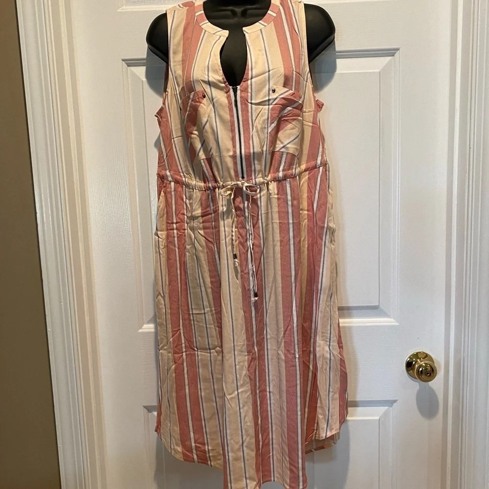 Torrid 00 dress NWT‎